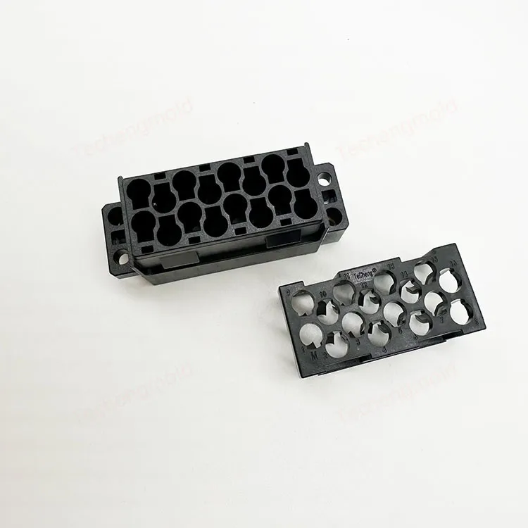 特诚科技PBT精密注塑件实拍 1